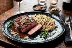 sertéstarja tarhonyával